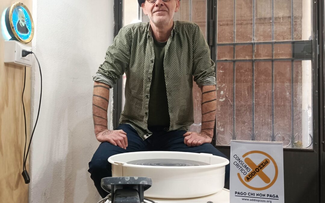 Studio Mud joins the anti-racket critical consumption network “I Pay Those Who Don’t Pay.”