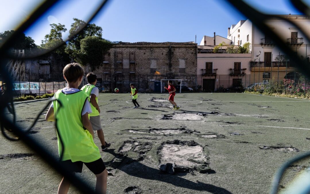 FUORI GIOCO – Il crowdfunding per restituire alla città il campetto di calcio di piazza Magione!