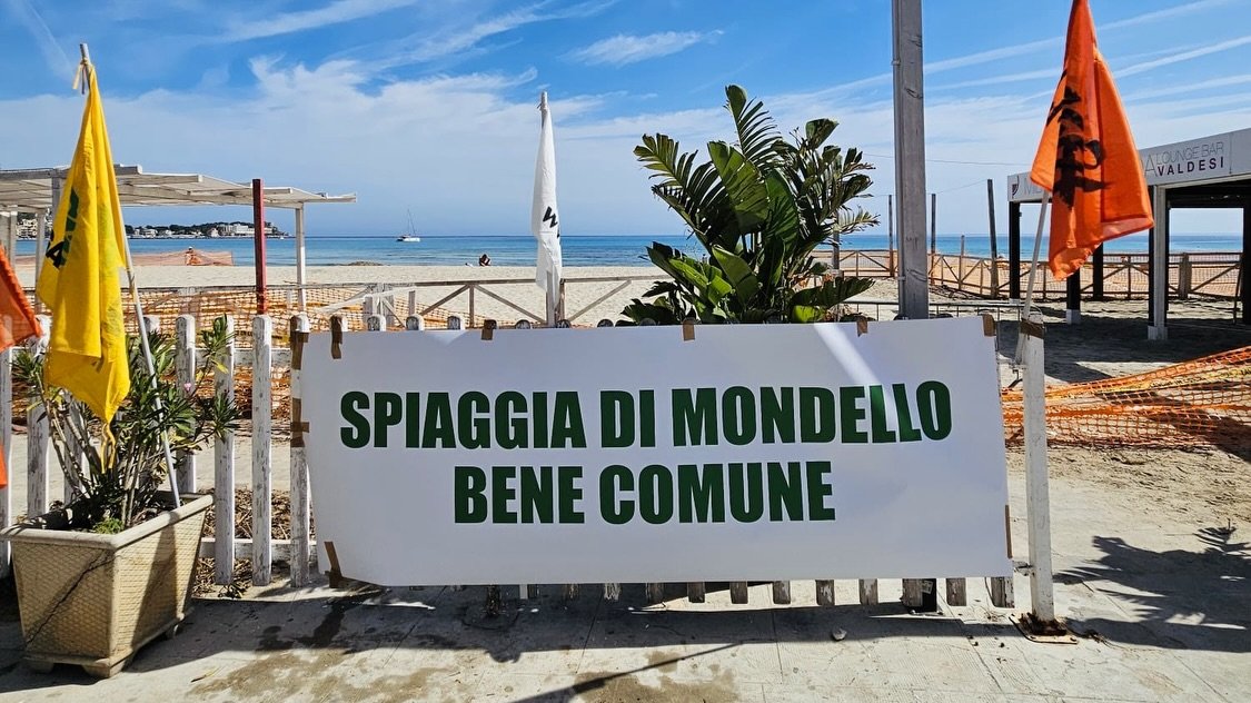 spiaggia di mondello bene comune